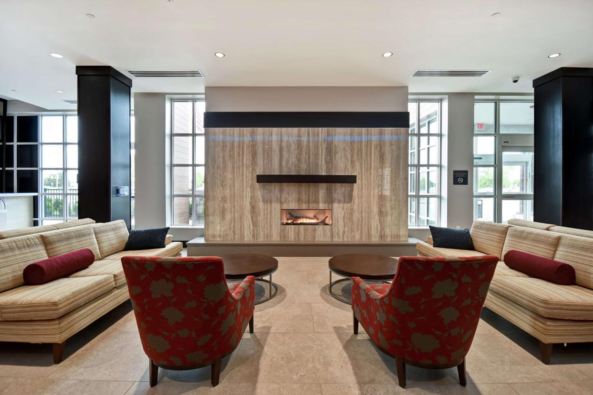 Hilton Garden Inn Lansing West Kültér fotó
