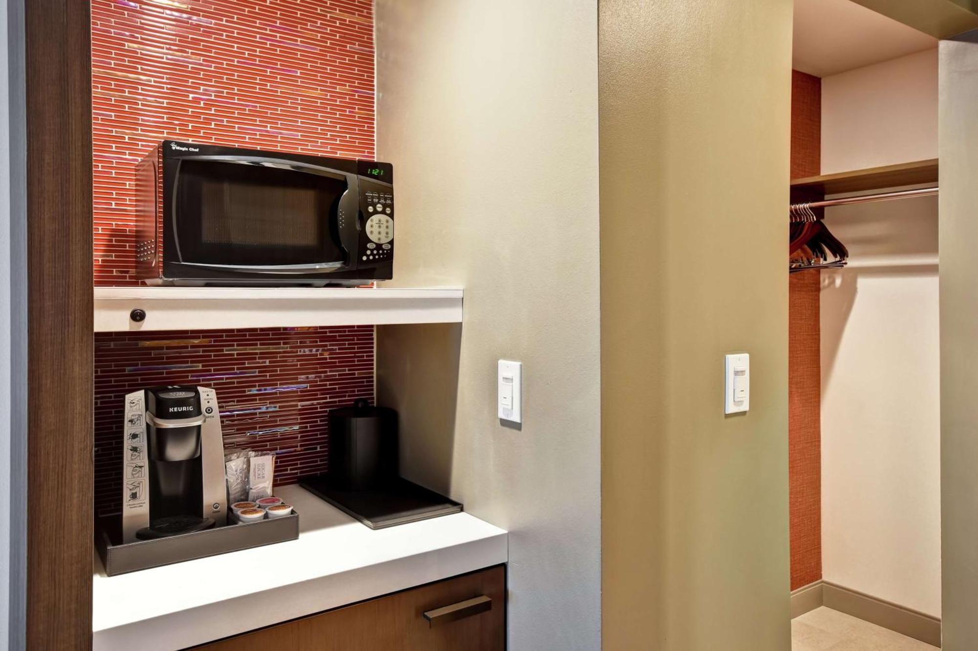 Hilton Garden Inn Lansing West Kültér fotó