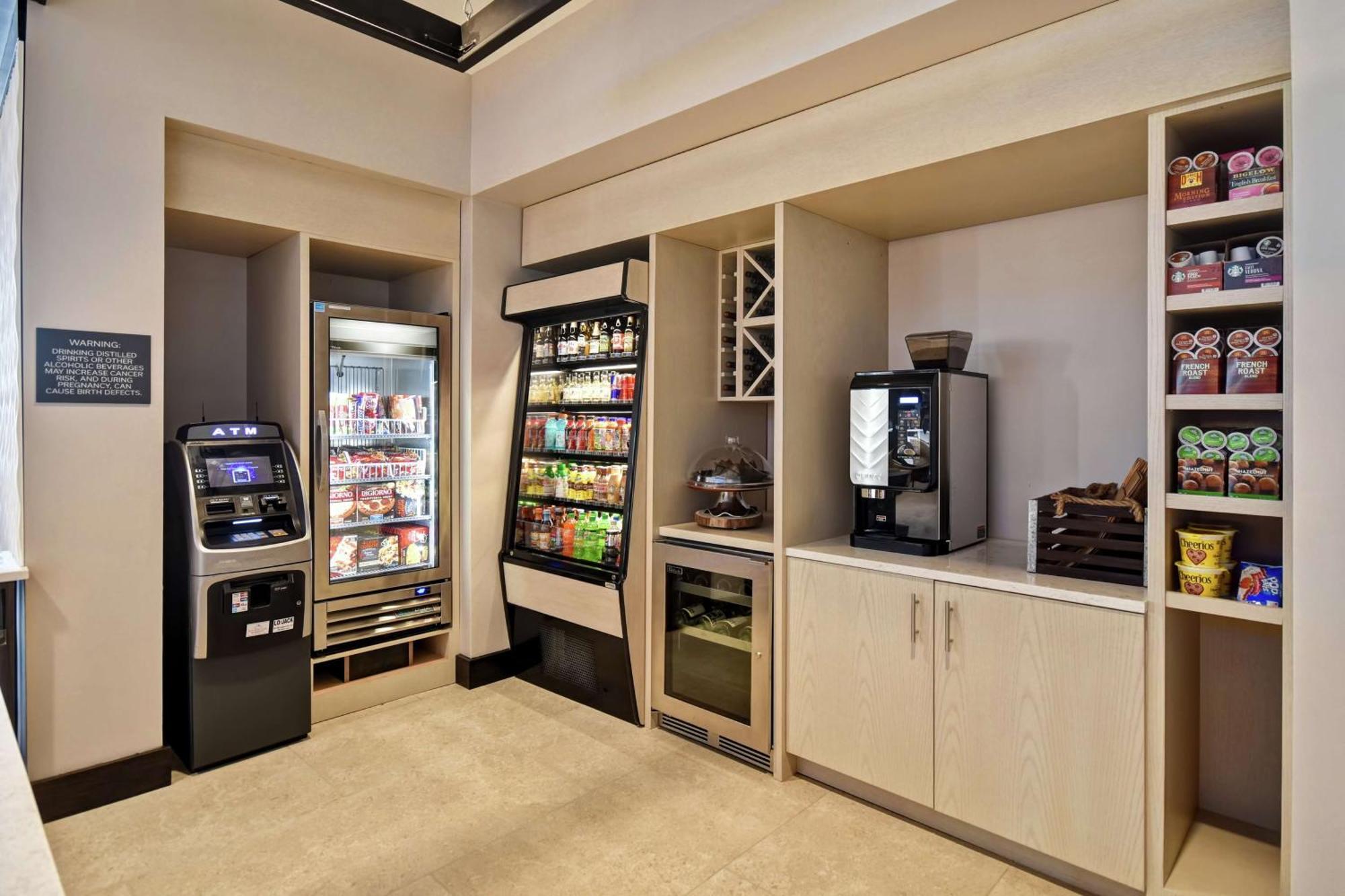 Hilton Garden Inn Lansing West Kültér fotó