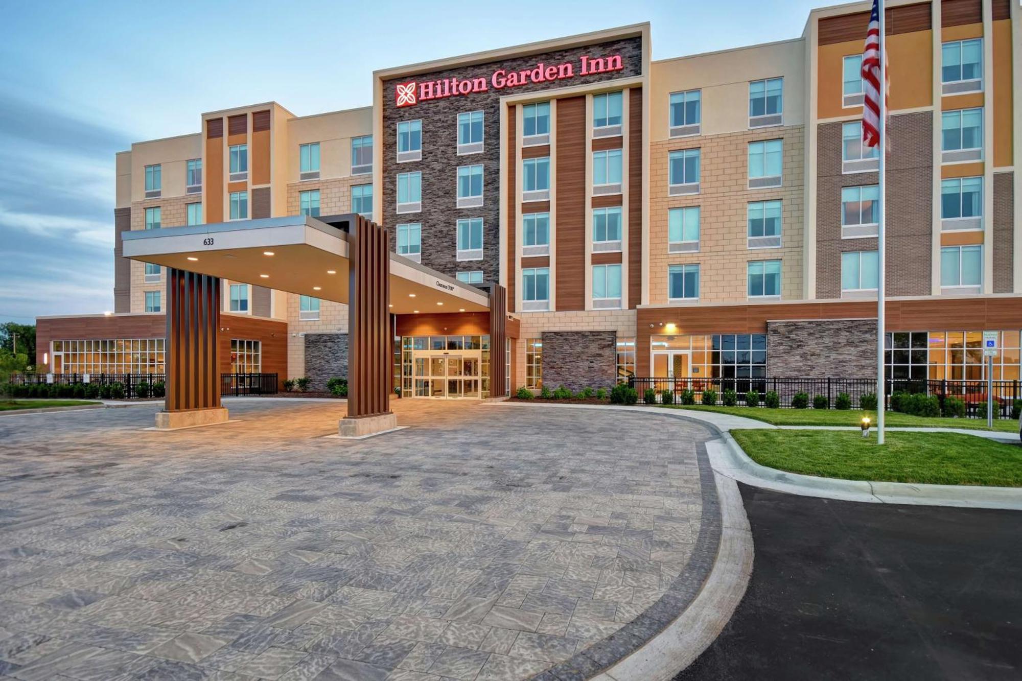 Hilton Garden Inn Lansing West Kültér fotó